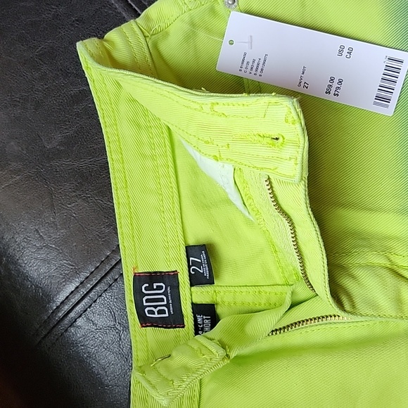 NEW BDG A-Line Shorts - Picture 3 of 6